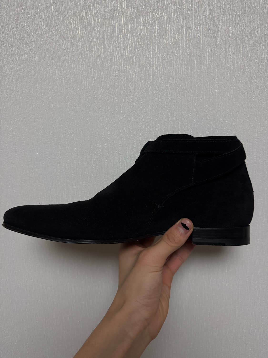 Saint Laurent 생로랑 블랙 스웨이드 미드 은장버클 부츠  상품이미지3