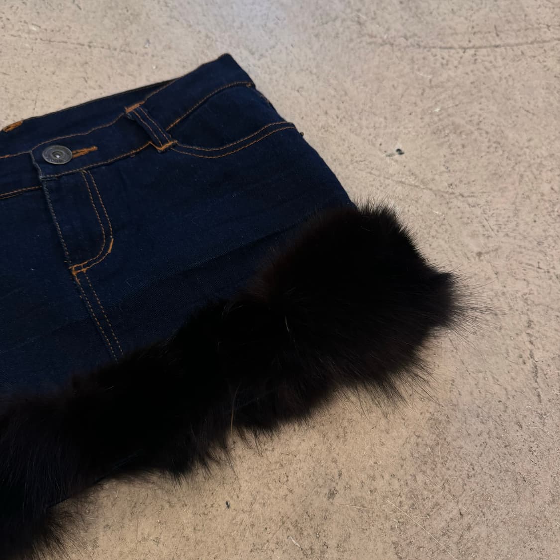 퍼 트리밍 데님스커트 상품이미지3