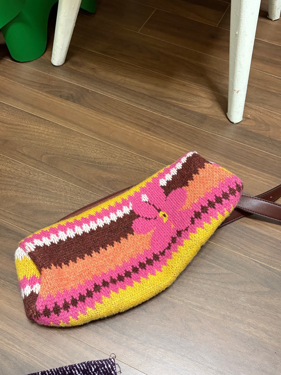 미수아바흐브 써스데이아일랜드 니트 가방 상품이미지4