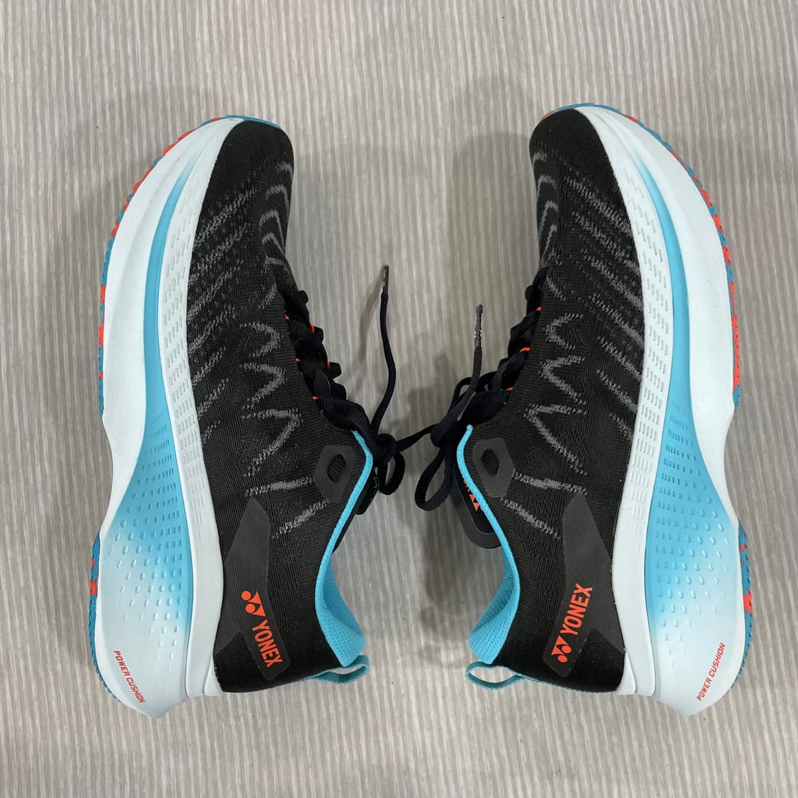 842) 요넥스 카본 크루즈 XR 런닝화 280mm 상품이미지6