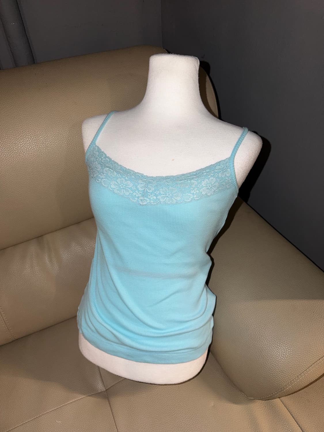 Sky blue lace detail sleeveless 상품이미지1