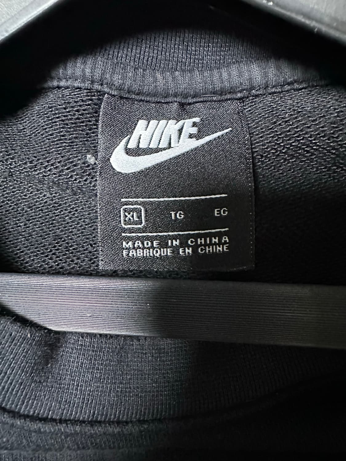 나이키 더블 스우시 맨투맨 블랙 색상 XL 사이즈 상품이미지4