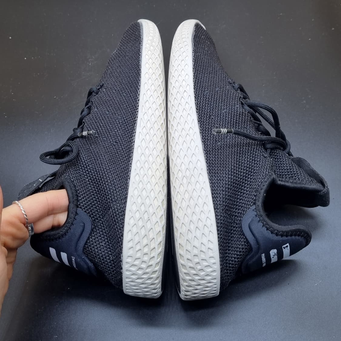 아디다스 퍼렐윌리엄스 남성운동화270  상품이미지5