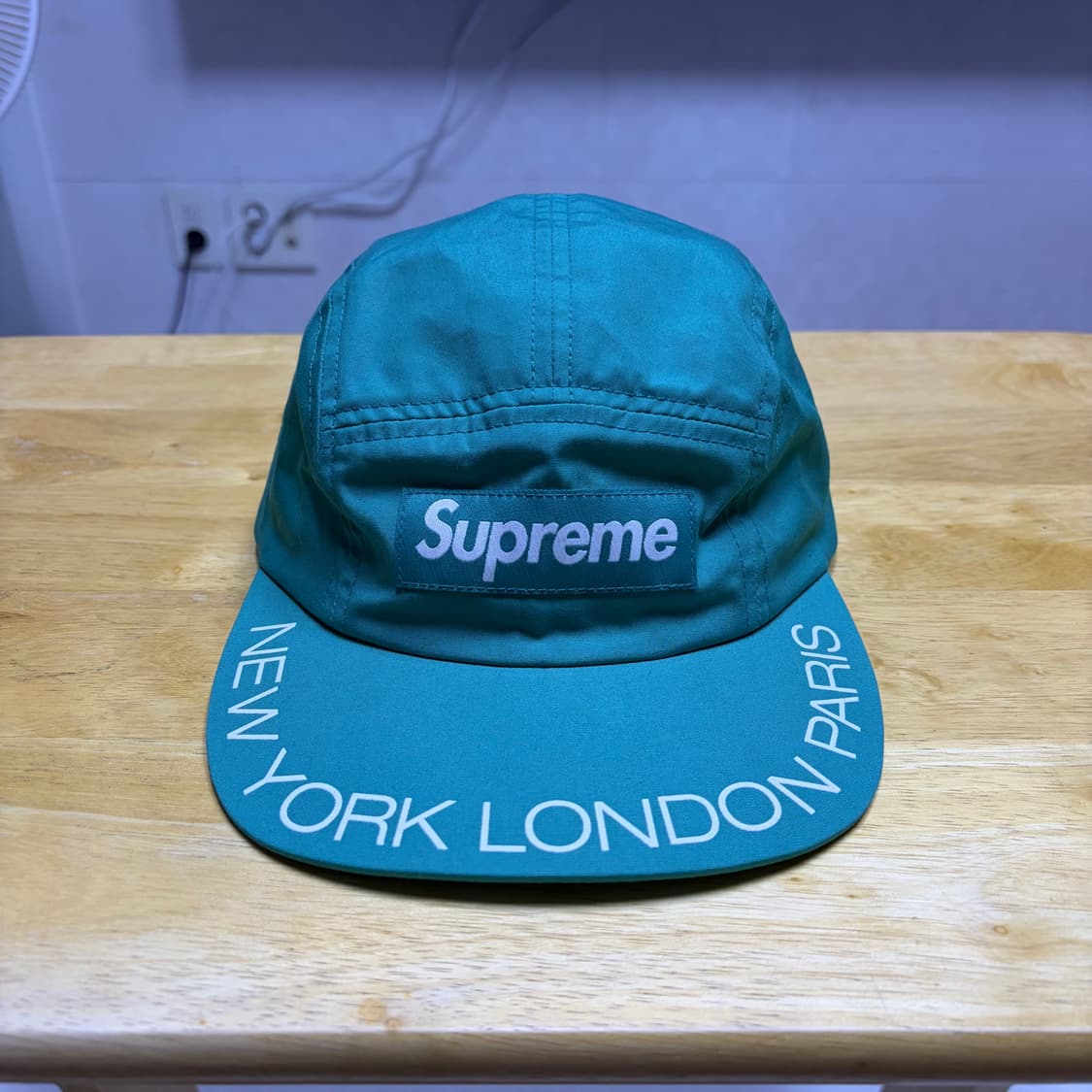 슈프림 바이저 프린트 캠프캡 18SS 상품이미지1