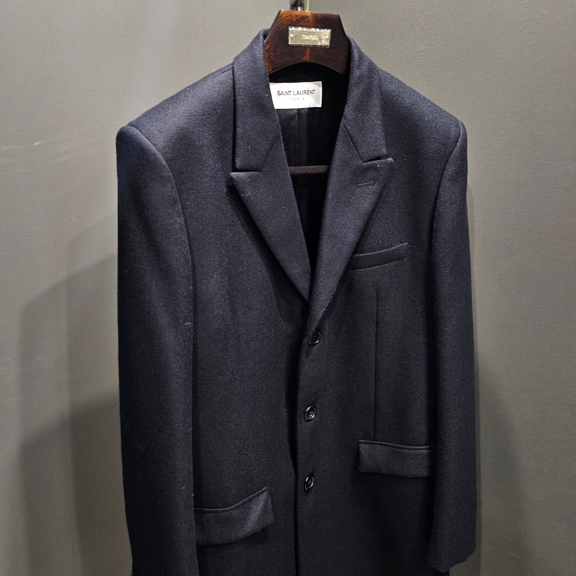 생로랑 울 & 캐시미어 혼방 체스터 필드 싱글 코트 상품이미지2
