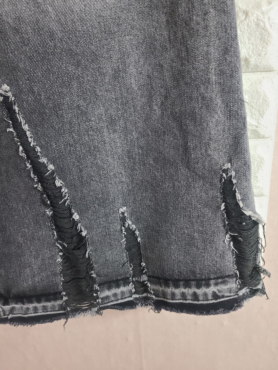 피플오브더월드 흑청 데미지 스커트(77) 상품이미지8