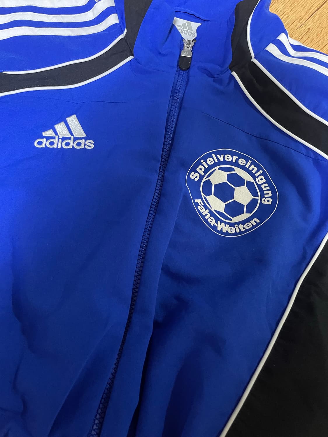 아디다스 블루 파란색 트랙 재킷 바람막이 자켓 블록코어 트레이닝 (착용샷 상품이미지3