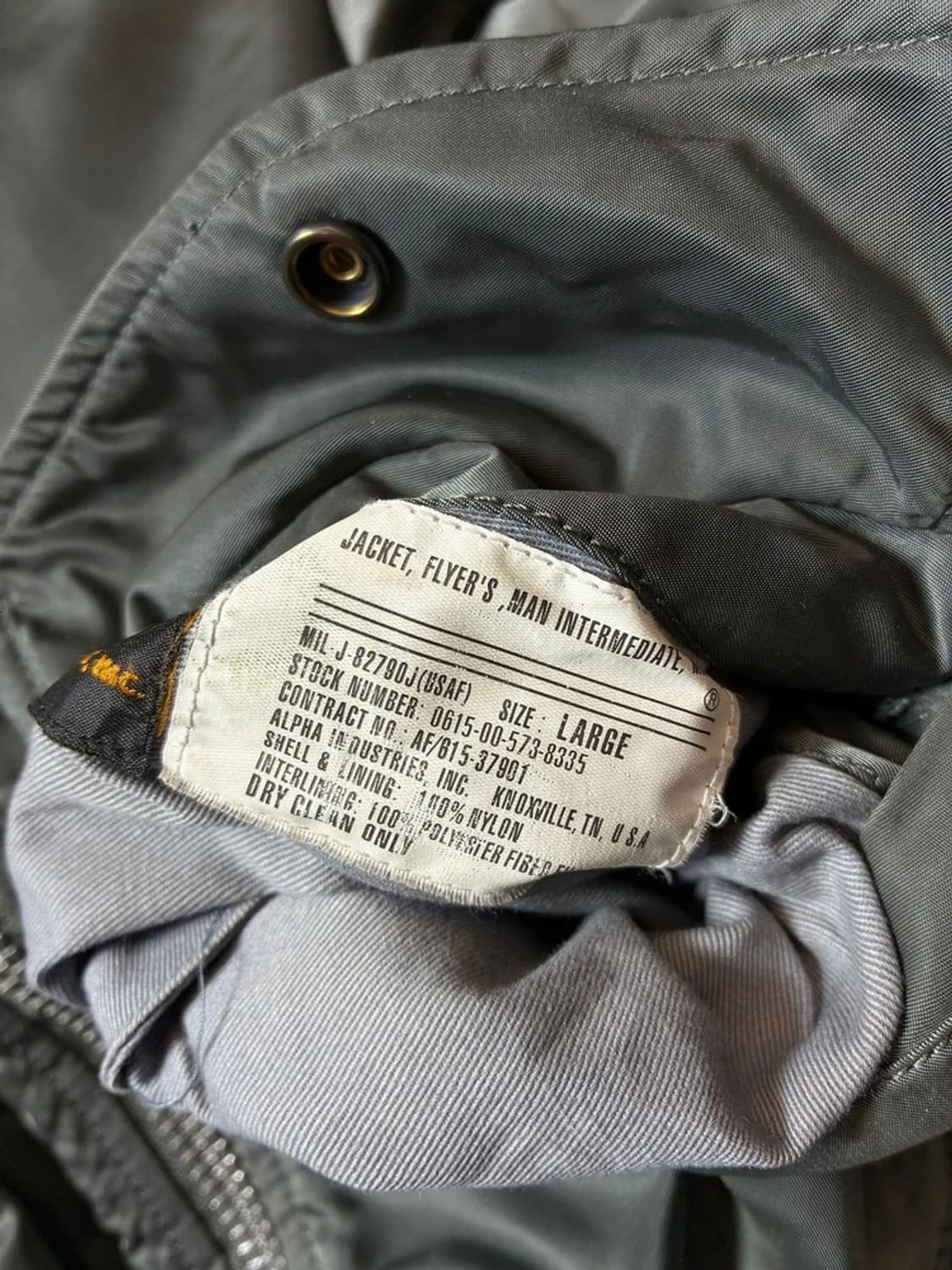 알파 인더스트리  MA-1 플라이트 재킷 PN7703 상품이미지9
