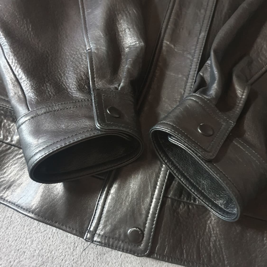 르베이스먼트 A-2 램스킨 레더 자켓 상품이미지7