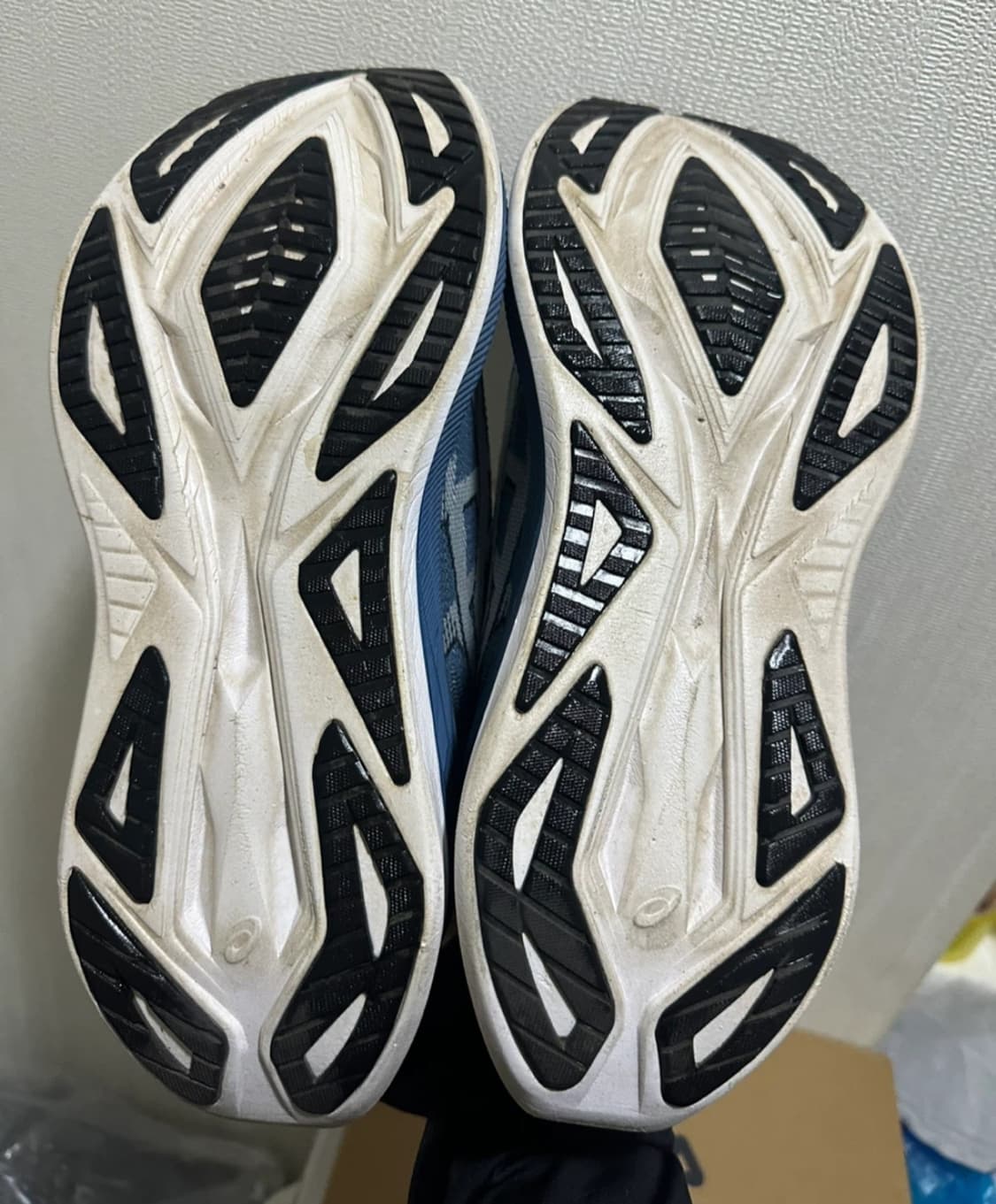 275) 아식스 슈퍼블라스트2 팝니다 상품이미지3