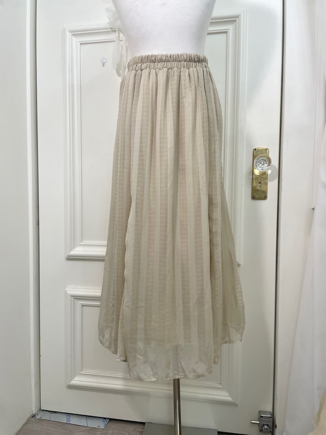 beige line chiffon long banding skirt 상품이미지4
