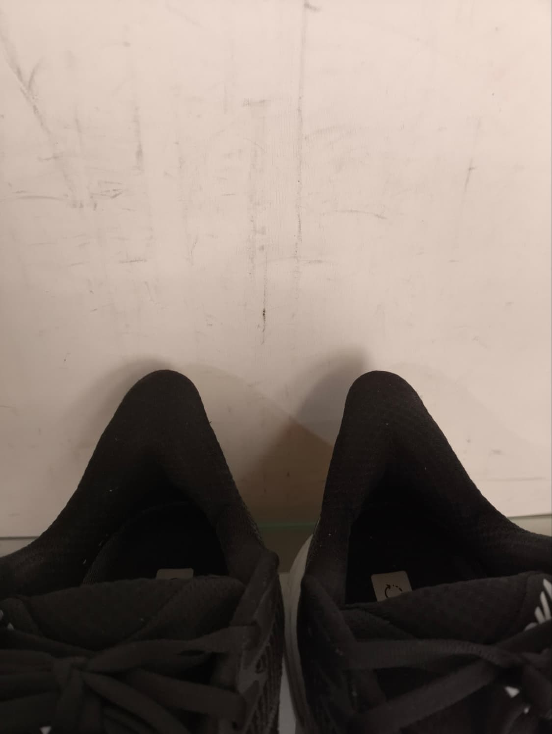 285mm 호카오네오네 클리프톤9 런닝화  상품이미지4