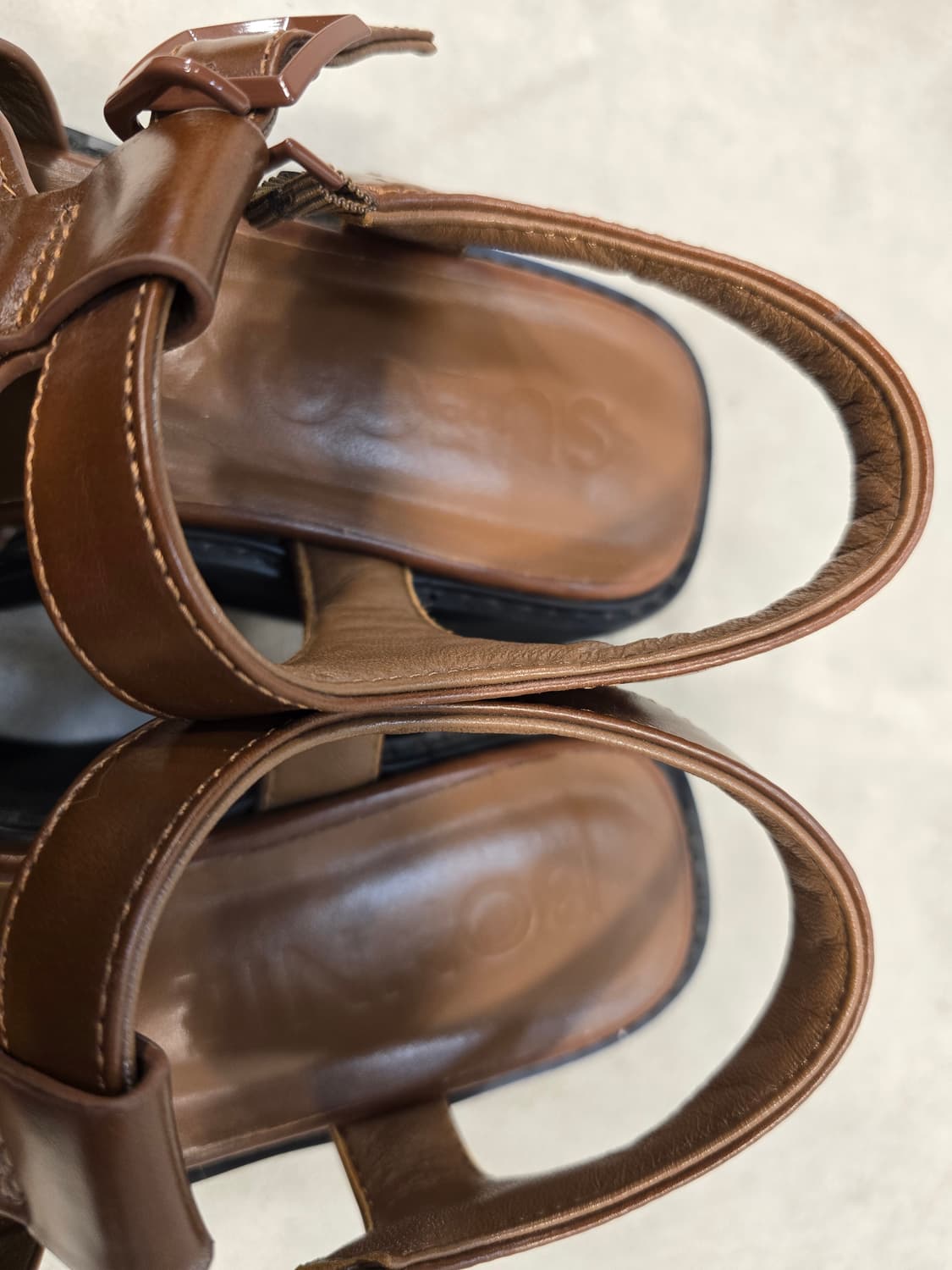 슈콤마보니 피셔맨 브라운 스트랩 플랫폼 샌들 250 상품이미지7