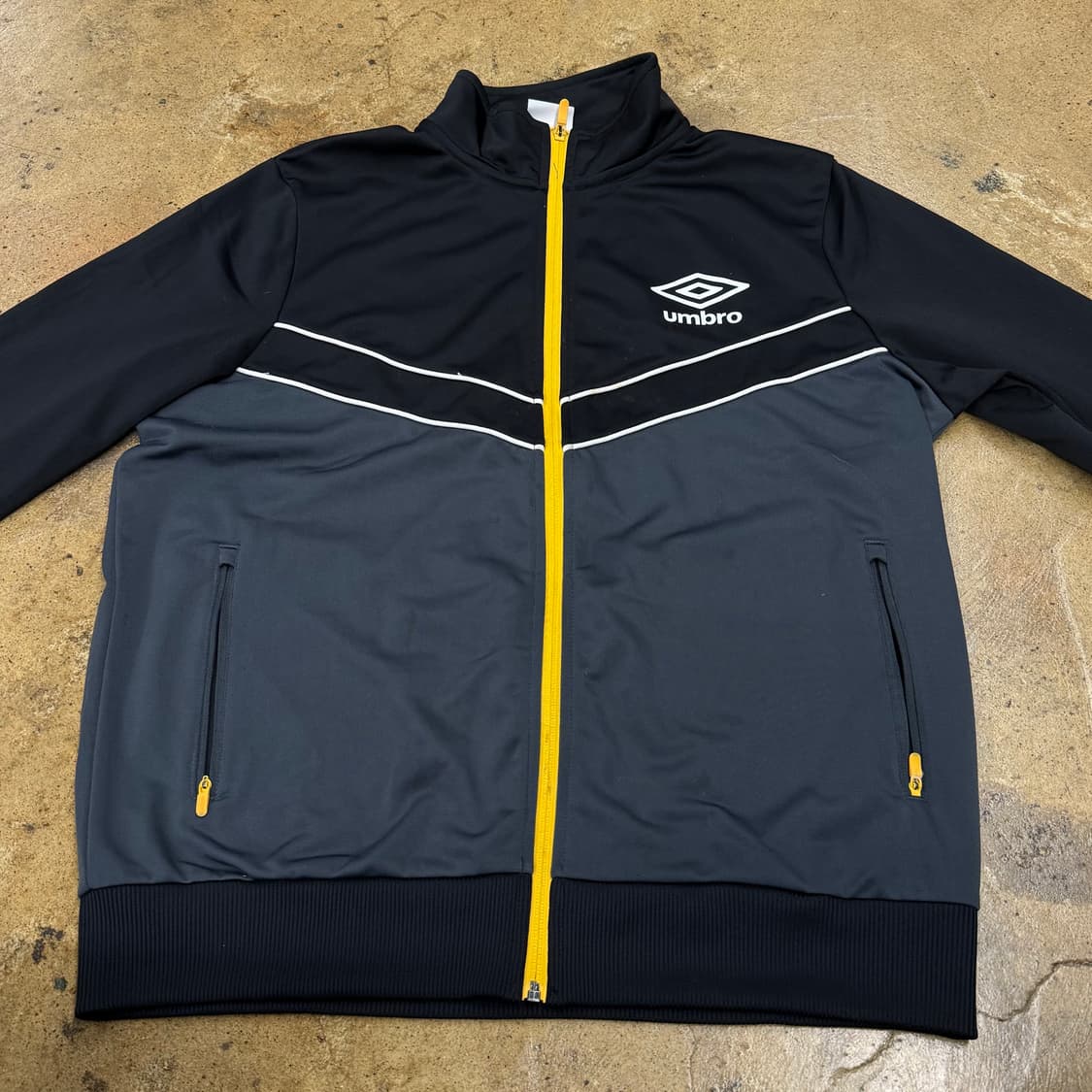 [정품/L] 엄브로 블랙 그레이 트랙탑 b18 상품이미지3