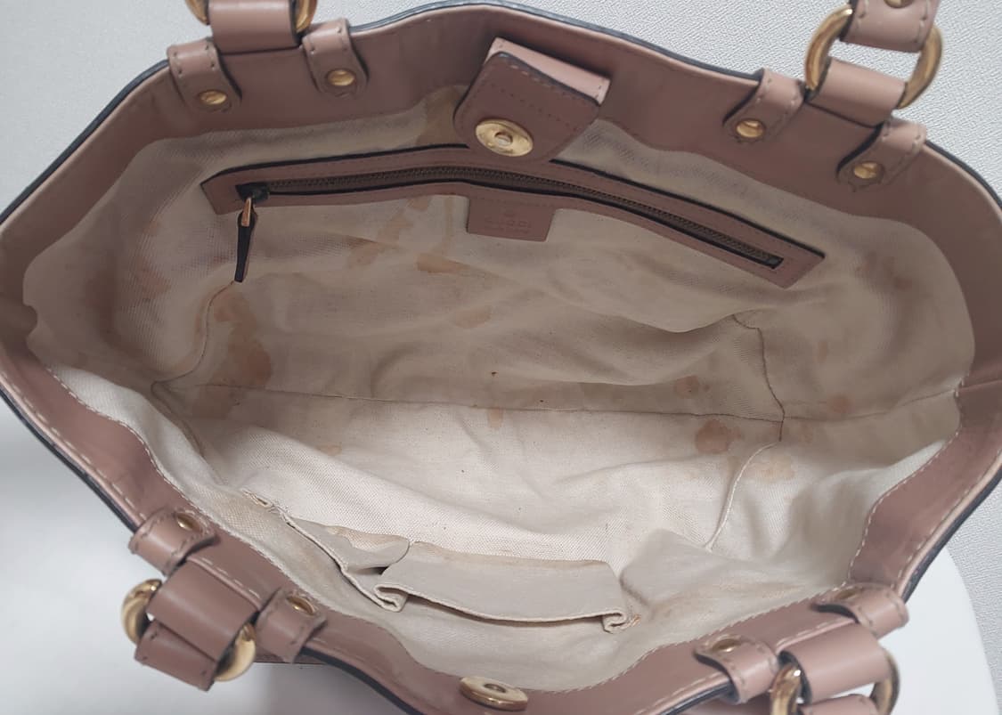 구찌 스칼렛 스터드 인터로킹 G 토트백 (정품) 상품이미지8