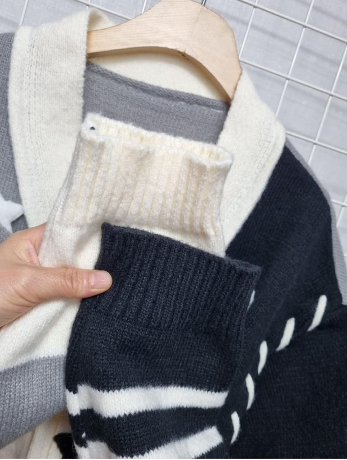 (택포)  폴라앤로모 니트가디건 free 상품이미지5