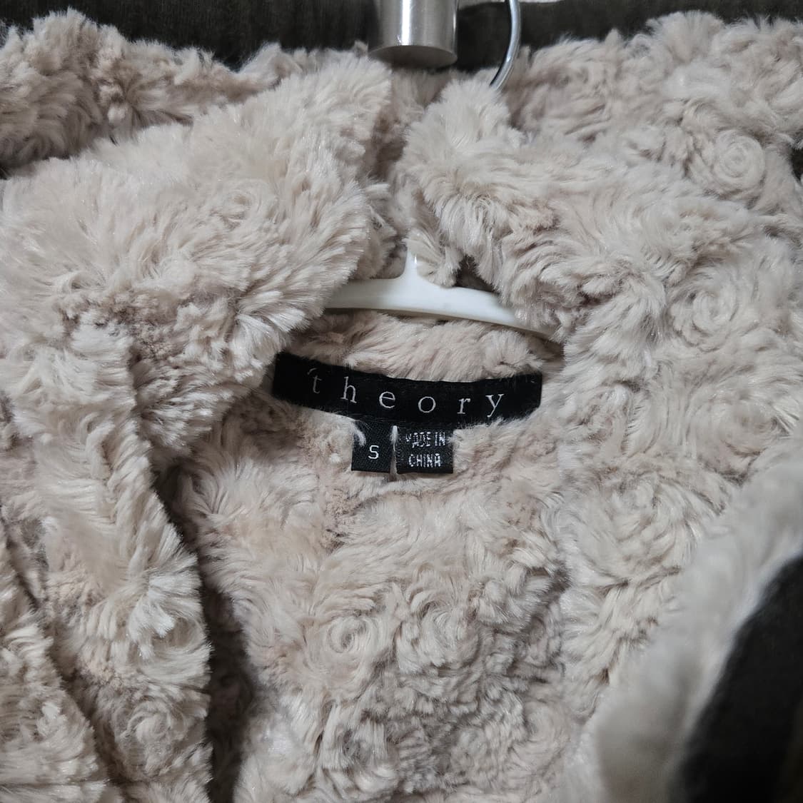 띠어리 빈티지 하이넥 퍼 파카 / 여성 자켓 / 여성 점퍼  상품이미지2