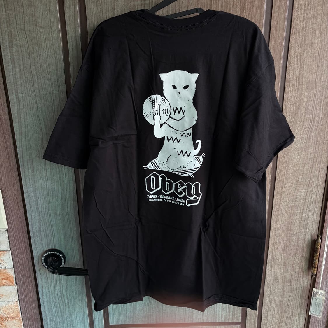 새상품(L)오베이 컷츠앤스크래치 로고 반팔 티셔츠 블랙 상품이미지2