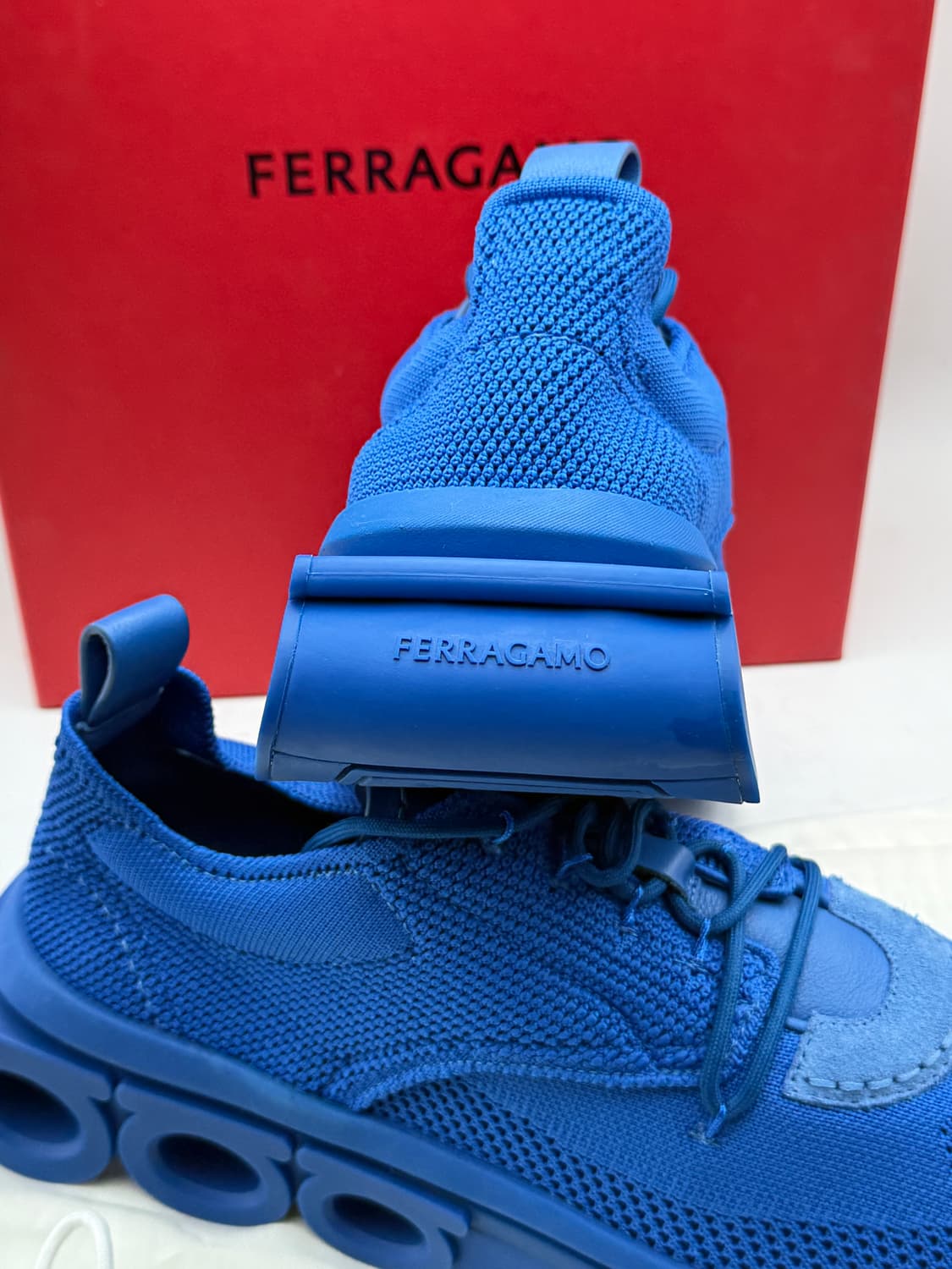 정품)페라가모스니커즈270 상품이미지7