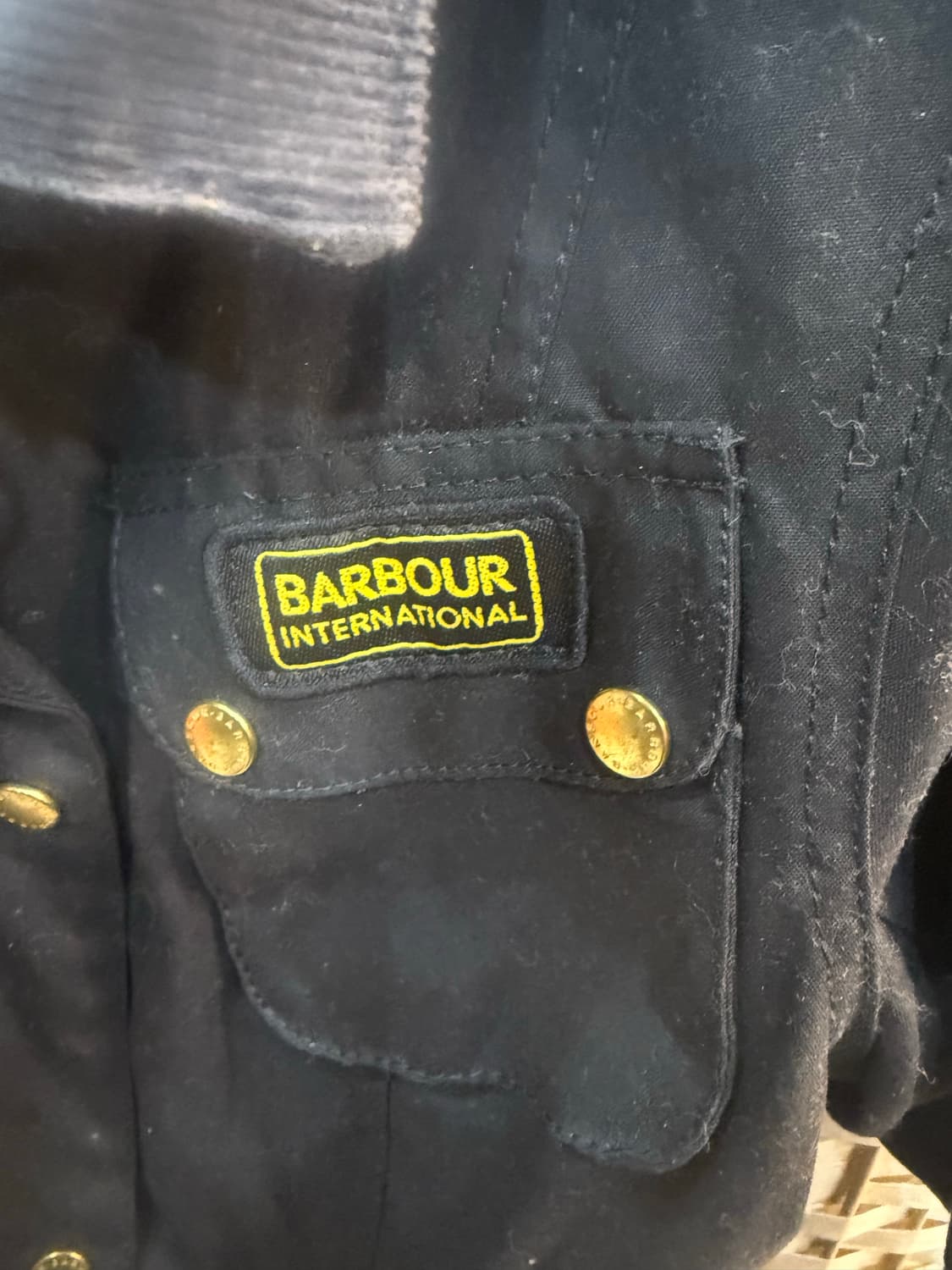 40/55-66 정품 바버 인터내셔널 왁싱자켓 팝니다 상품이미지2