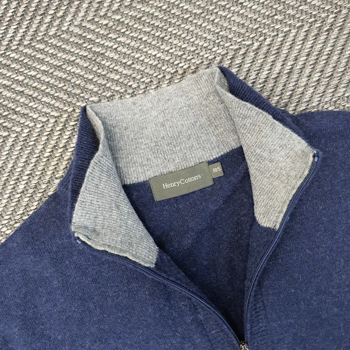 핸리코튼 얇은 긴소매 니트 남자105 상품이미지2