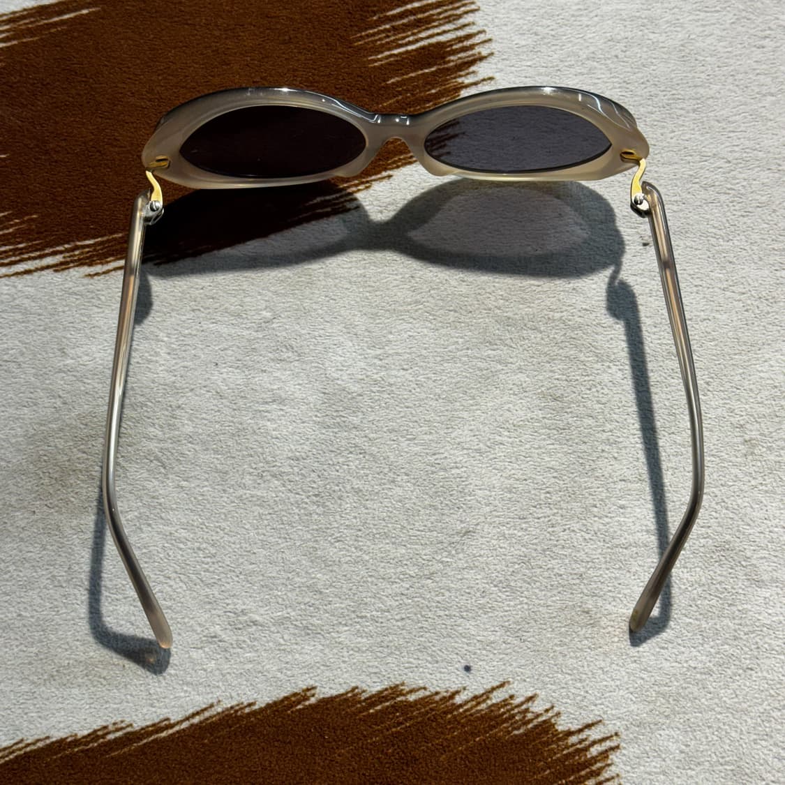 미쏘니 오벌 선글라스 베이지 (OS) 상품이미지6