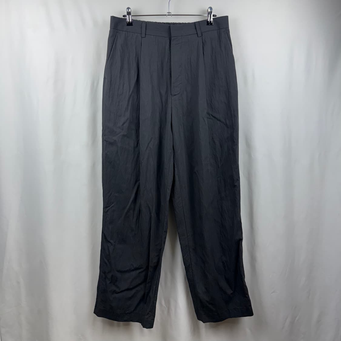 (L) 르마드 나일론 원턱 밴딩 팬츠 차콜블랙 상품이미지2