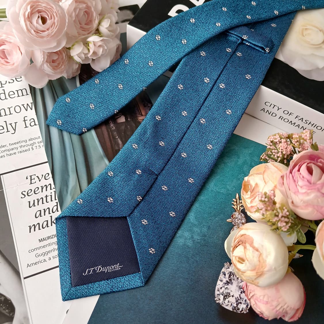 에스.티. 듀퐁 실크 블루 패턴 넥타이 8cm A+등급 E931
 상품이미지4