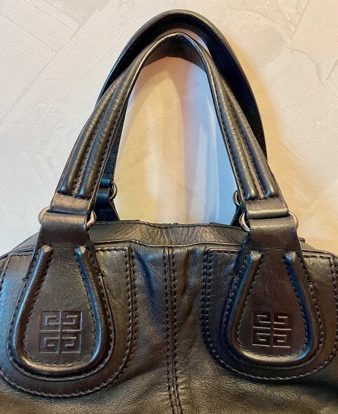 지방시 Givenchy나이팅게일 맥시 (XL) 블랙 카프스킨 숄더백 상품이미지3