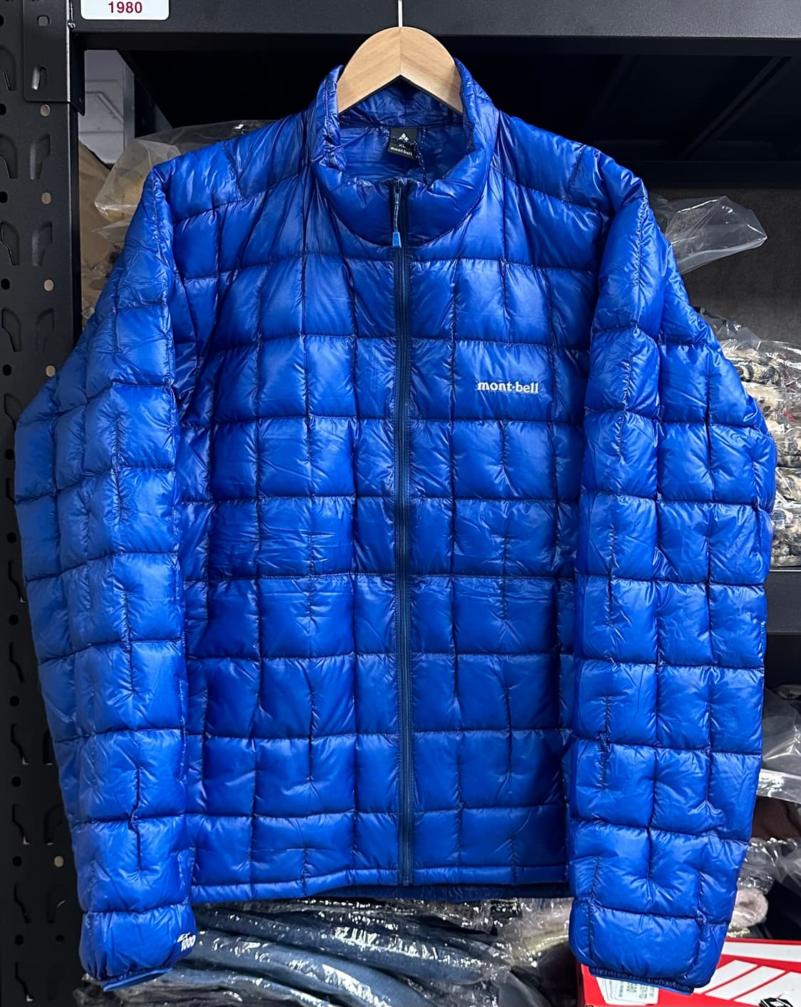 몽벨 플라즈마1000 경량패딩 블루XL 팝니다 상품이미지1
