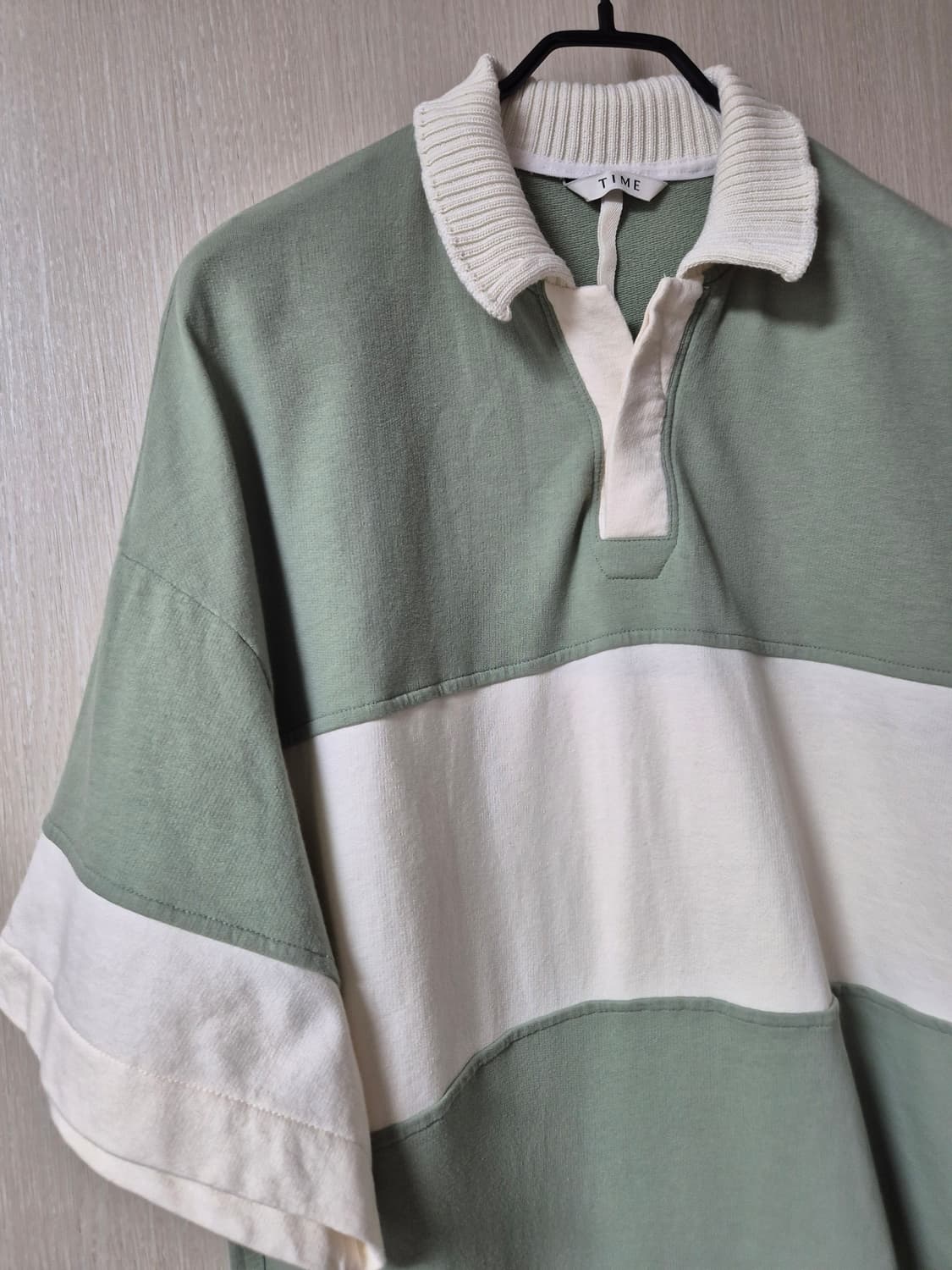 (23년) 타임 옴므 TIME  타임 티셔츠 카라니트 반팔 105 럭비티 상품이미지3