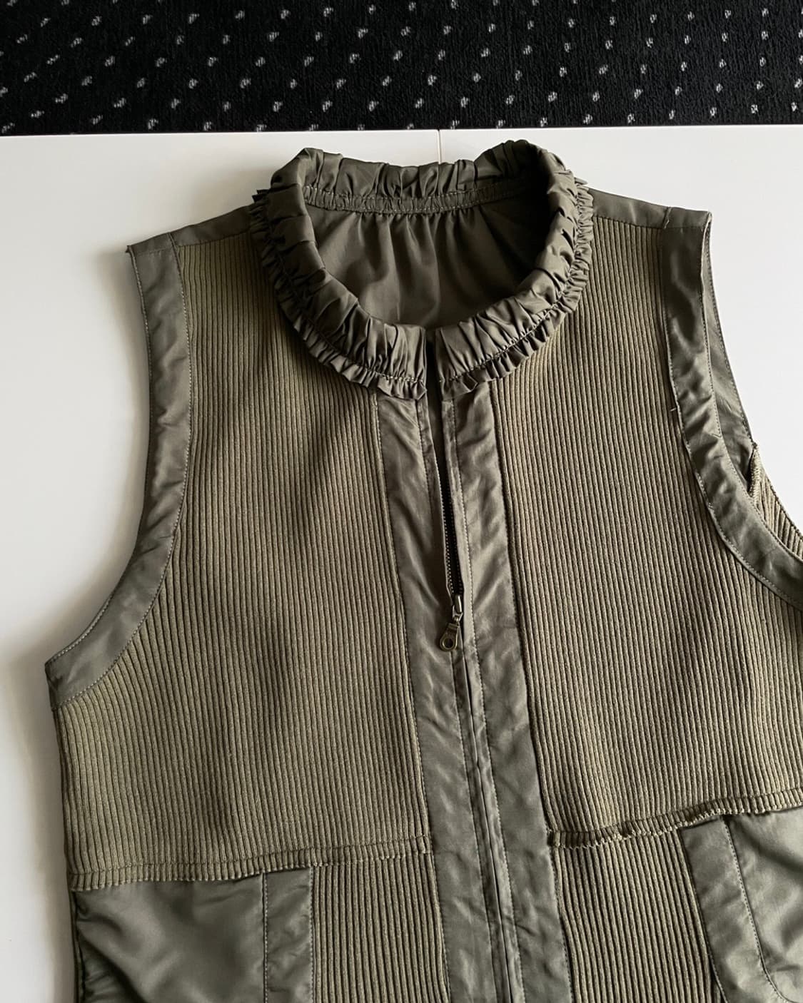 shirring zip-up vest 상품이미지3