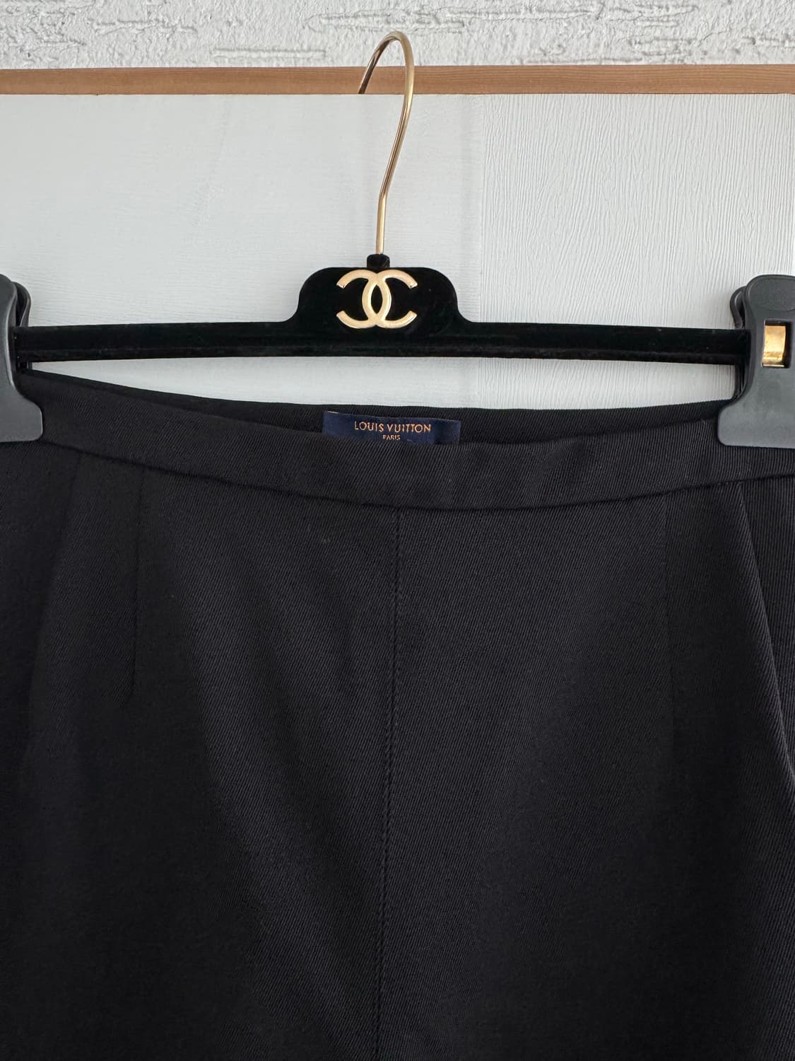 루이비통 블랙 밴딩 바지 사이즈 40 상품이미지2