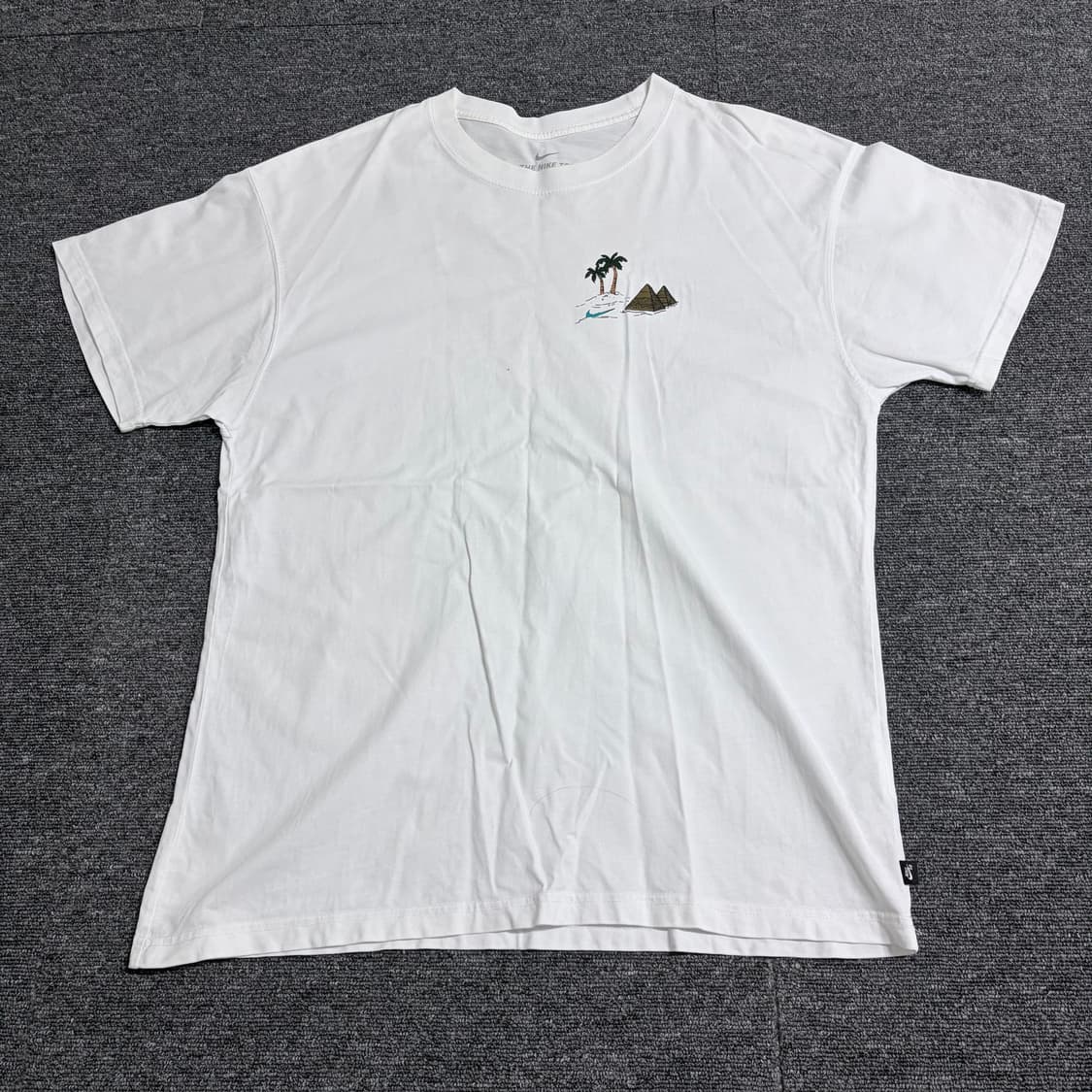 나이키 스핑크스 SB 반팔티 상품이미지1