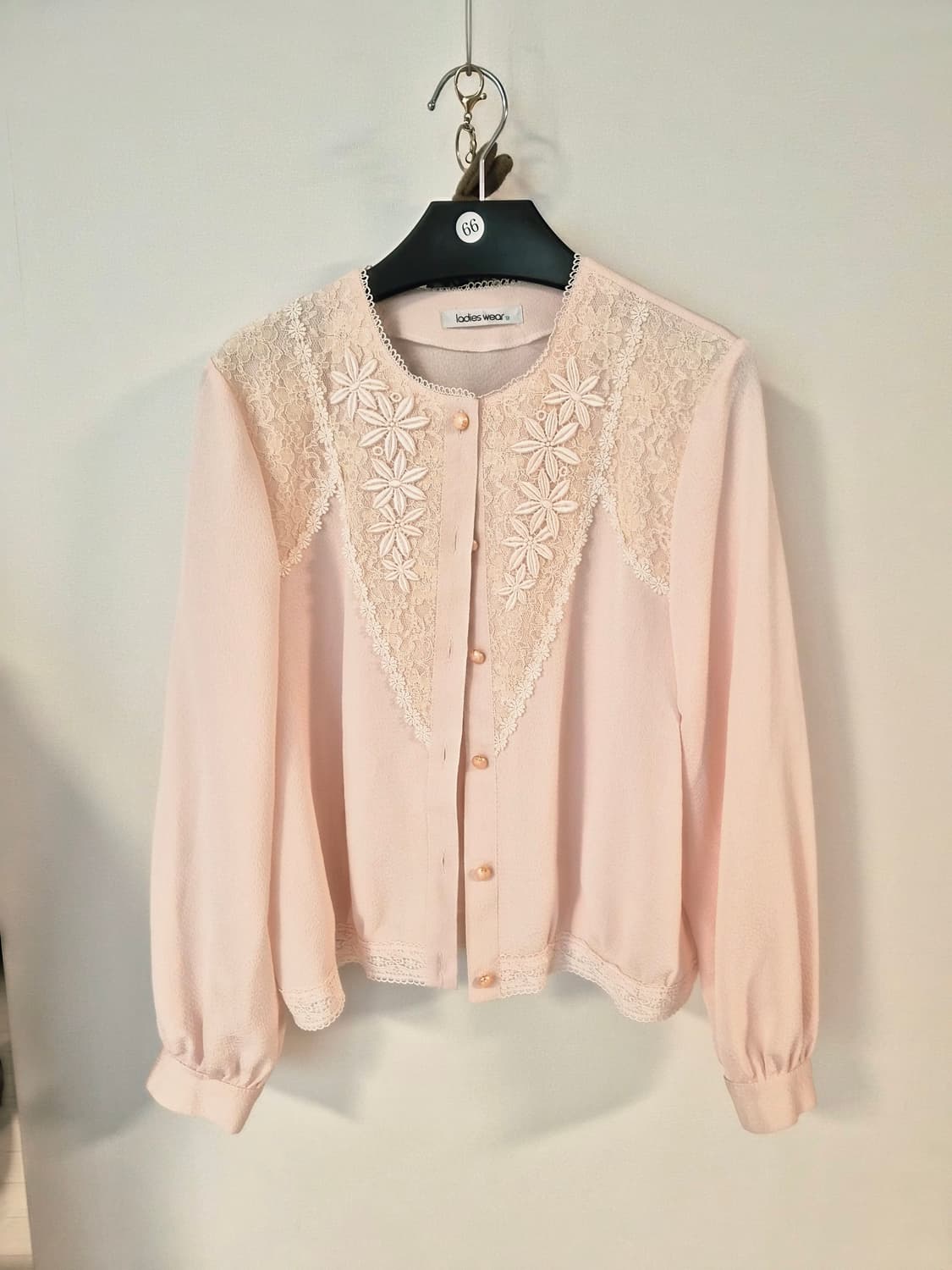 (Made in Japan) 레이스 디테일 핑크 블라우스 (9BR/55~ 상품이미지2