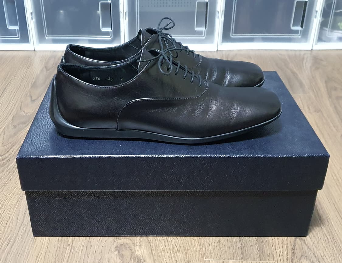 프라다 스퀘어토 더비 슈즈  7 상품이미지5