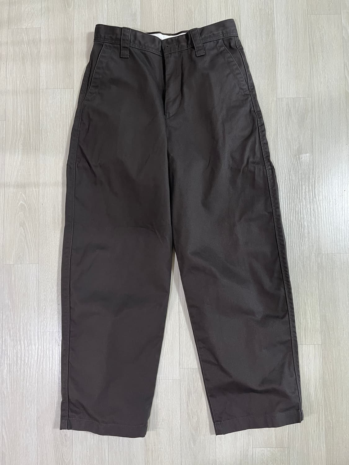 유니클로 와이드핏치노팬츠 다크브라운 73 상품이미지2