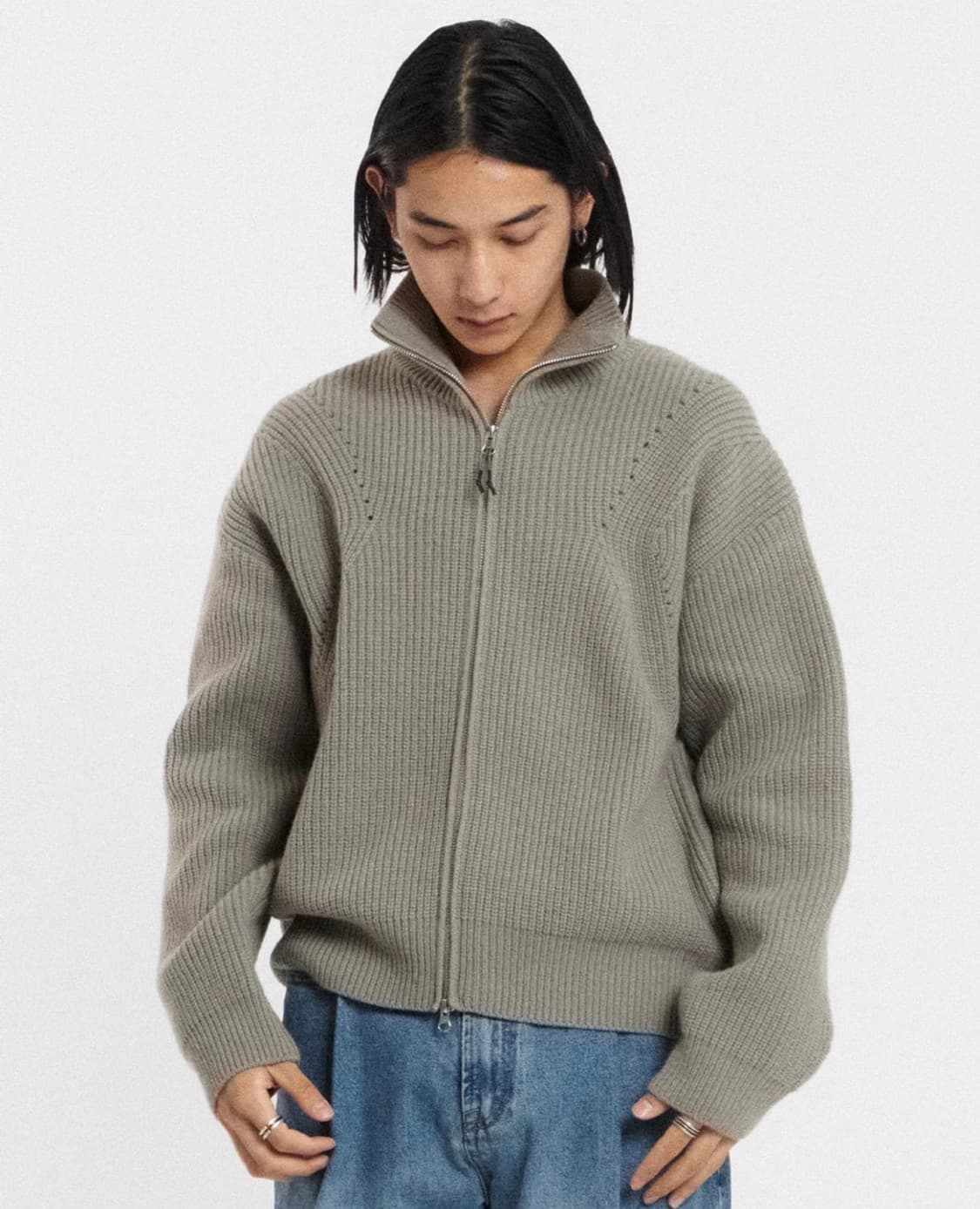 언어펙티드 니트집업 L 팝니다 상품이미지2