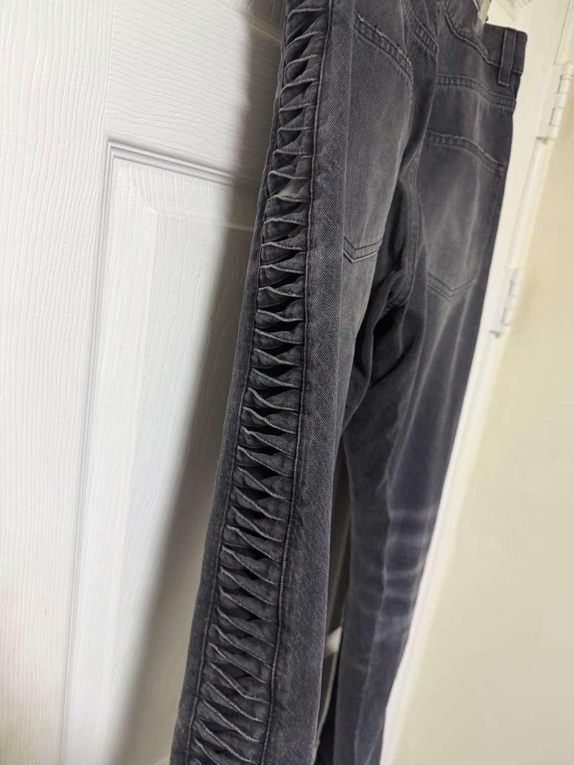 마틴로즈 트위스트 루프 진 m 상품이미지3