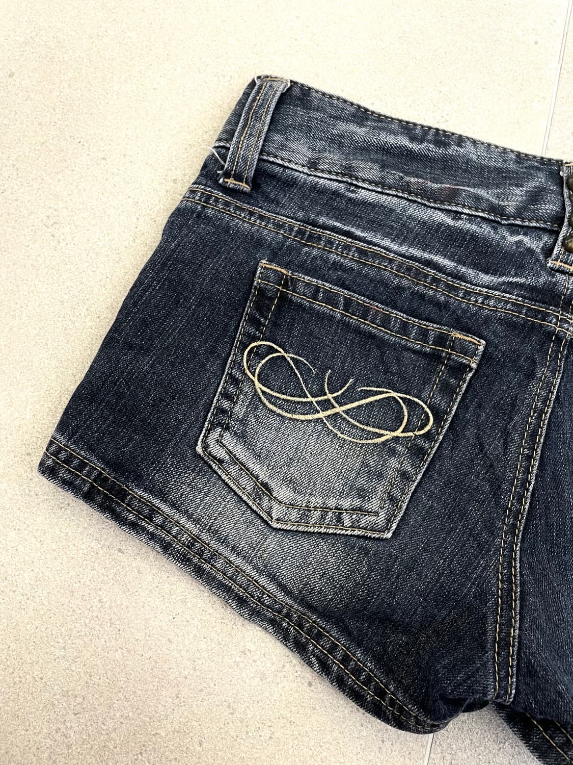 스터드 데님 숏츠 상품이미지6