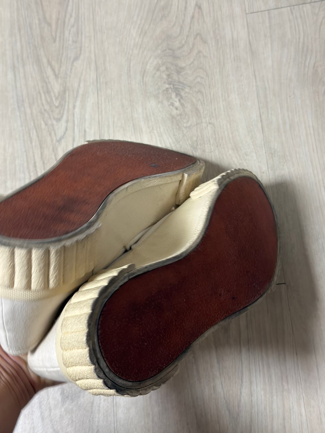 간류 오버솔 스니커즈 팝니다 (275) 상품이미지2