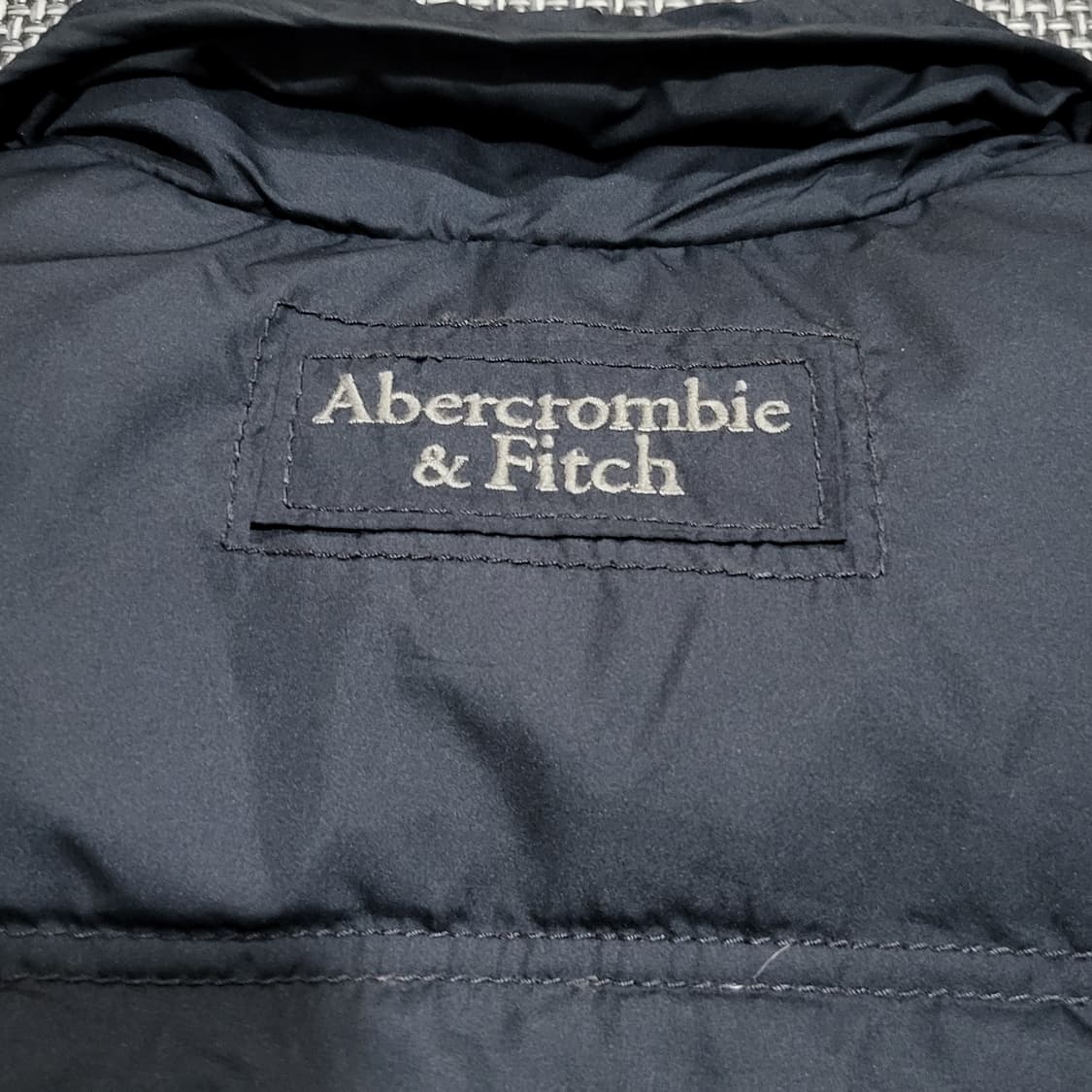 아베크롬비 올드스쿨 패딩 조끼 베스트 네이비 (M) 상품이미지3