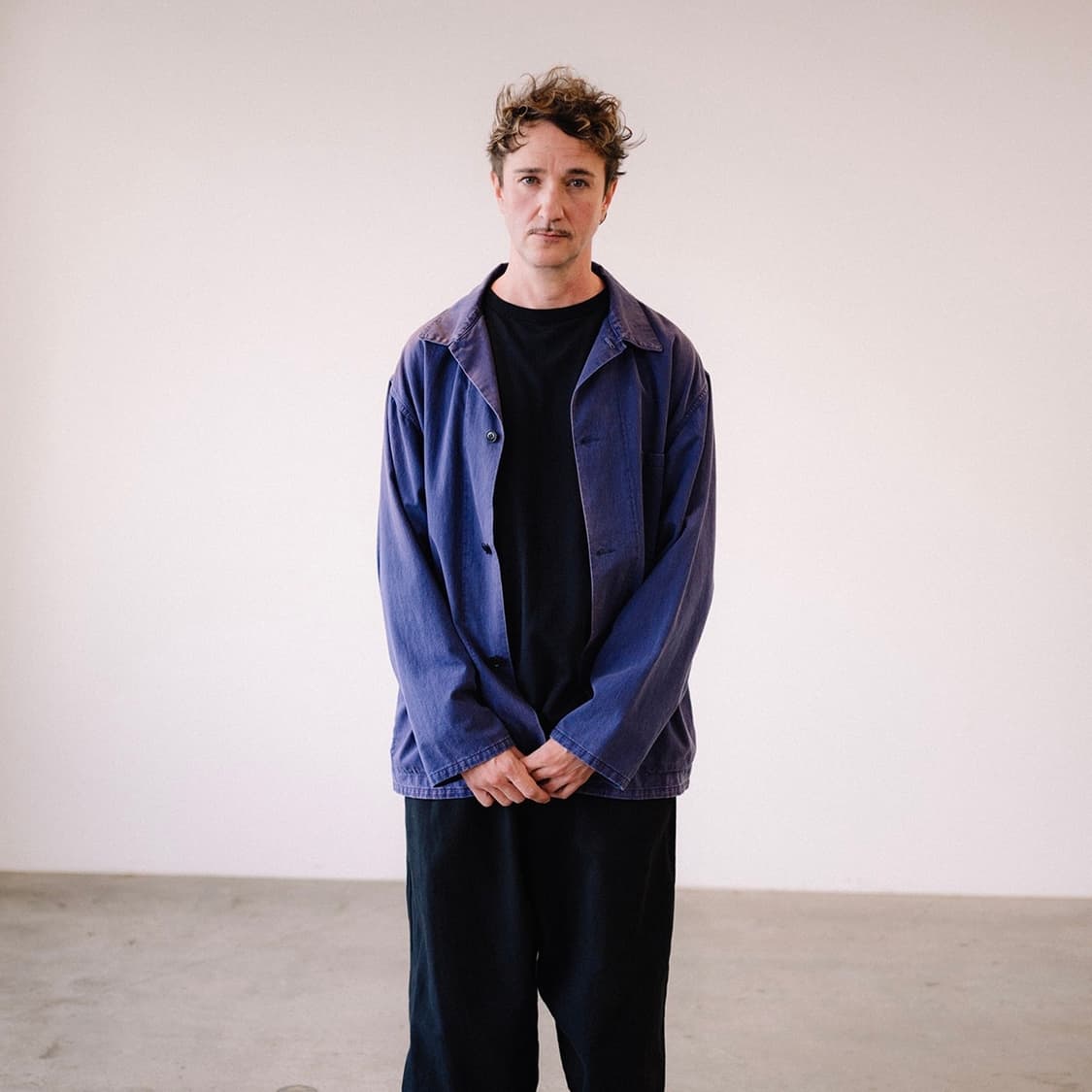 [2]코모리 COMOLI 24SS 드릴 워크 자켓 페이드 블루 상품이미지1