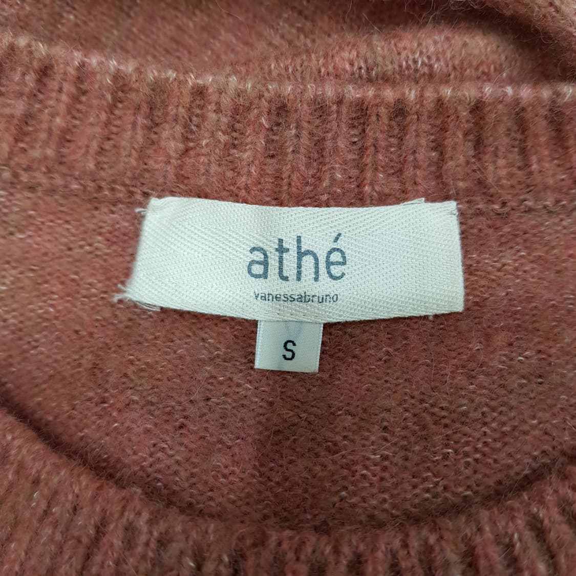 아떼바네사브루노 라운드넥 니트 S사이즈 상품이미지5