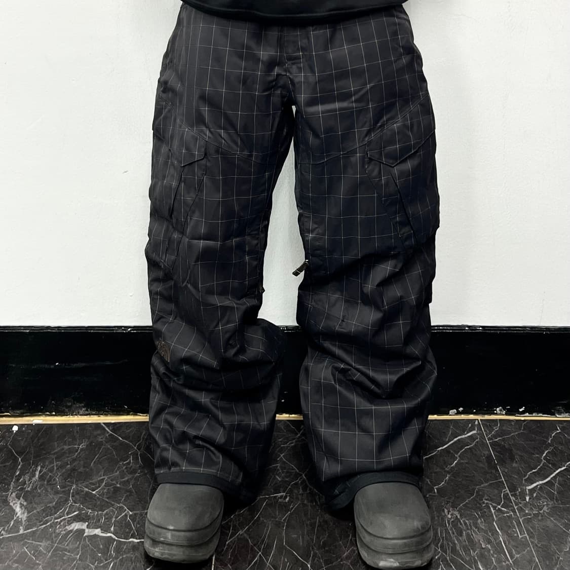 노스페이스 로고 체크패턴 오버사이즈 스노우 트랙 팬츠 상품이미지2