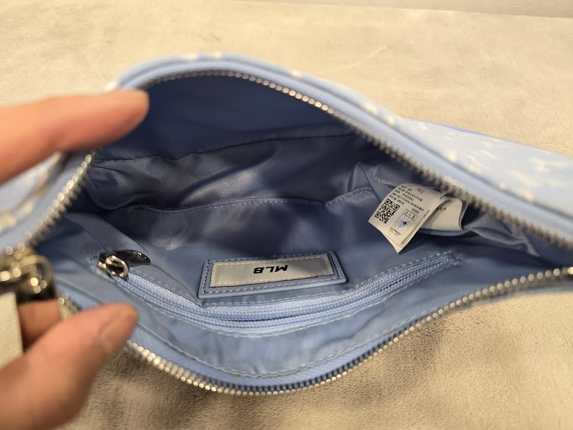 MLB NY 모노그램 호보백 토트백 숄더백 하늘색 상품이미지9