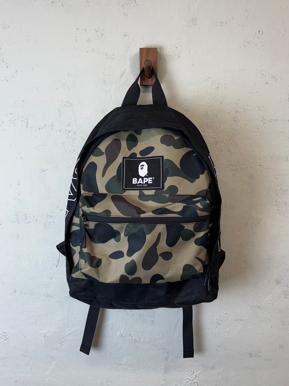 베이프 잡지부록 빈티지 백팩 상품이미지1