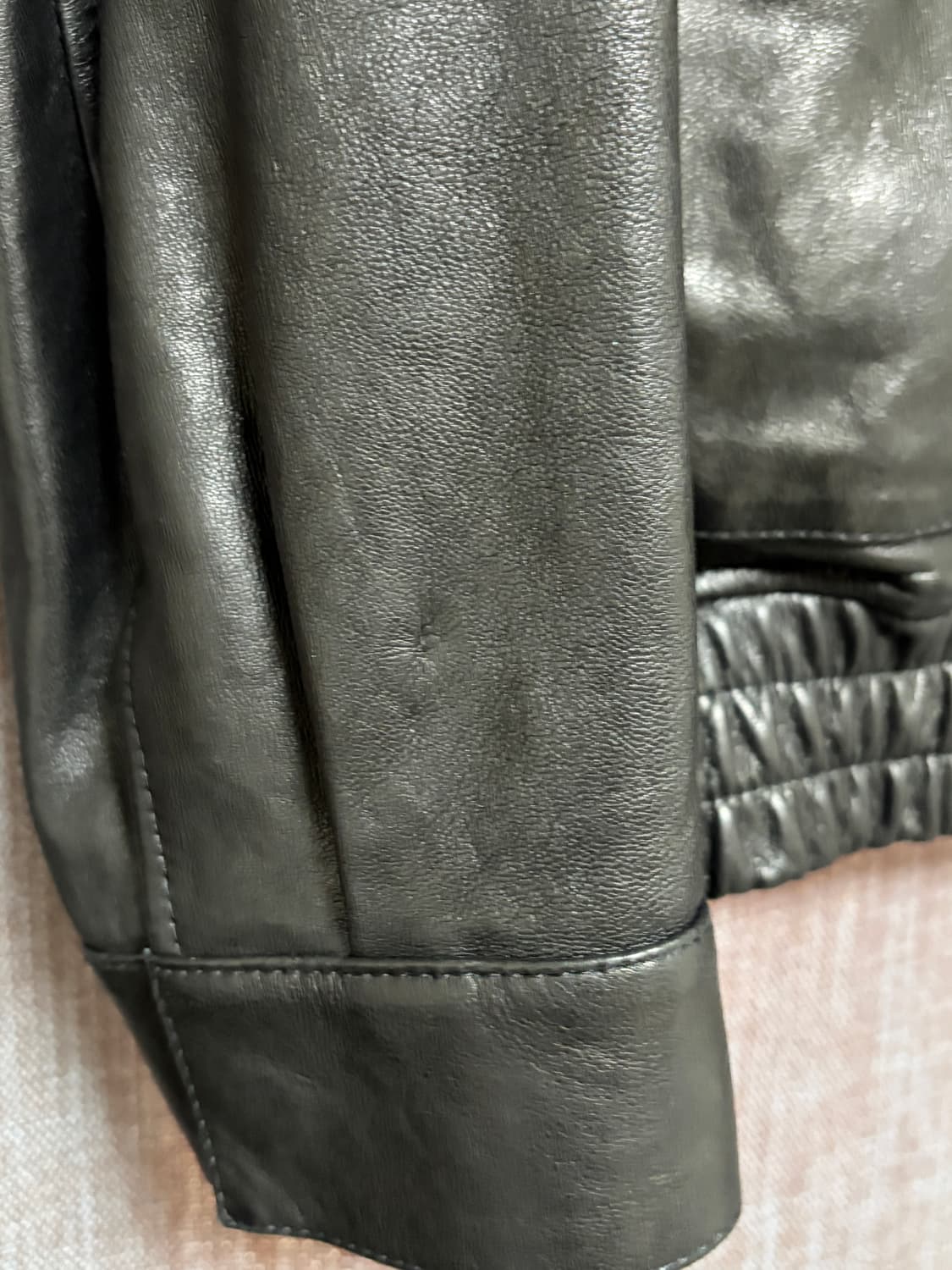 인더로우 레더 A2 자켓 블랙 3 사이즈 판매합니다. 상품이미지5