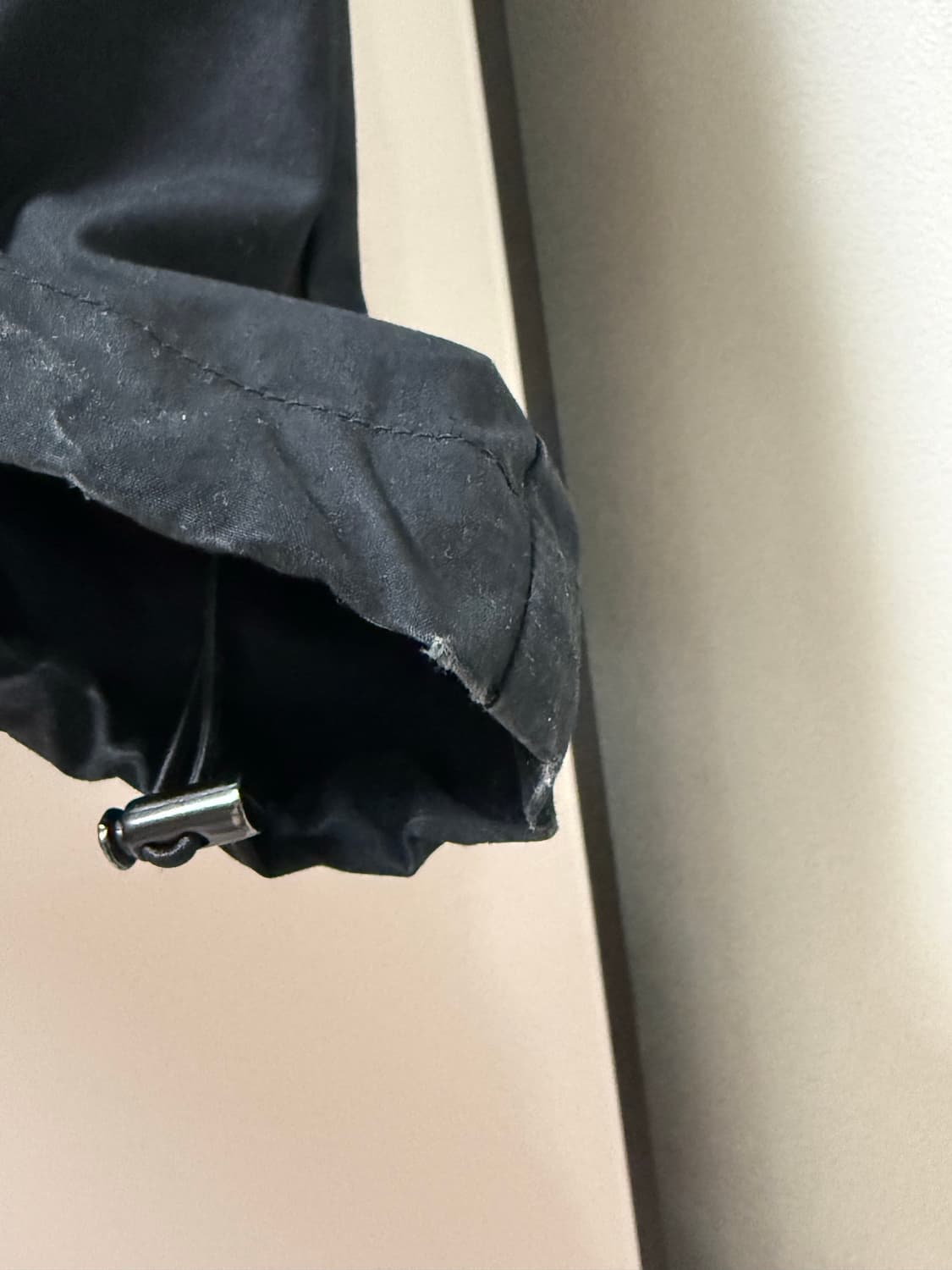 준지 24FW 브러쉬드 코튼 퍼커링 팬츠 블랙 52 상품이미지8