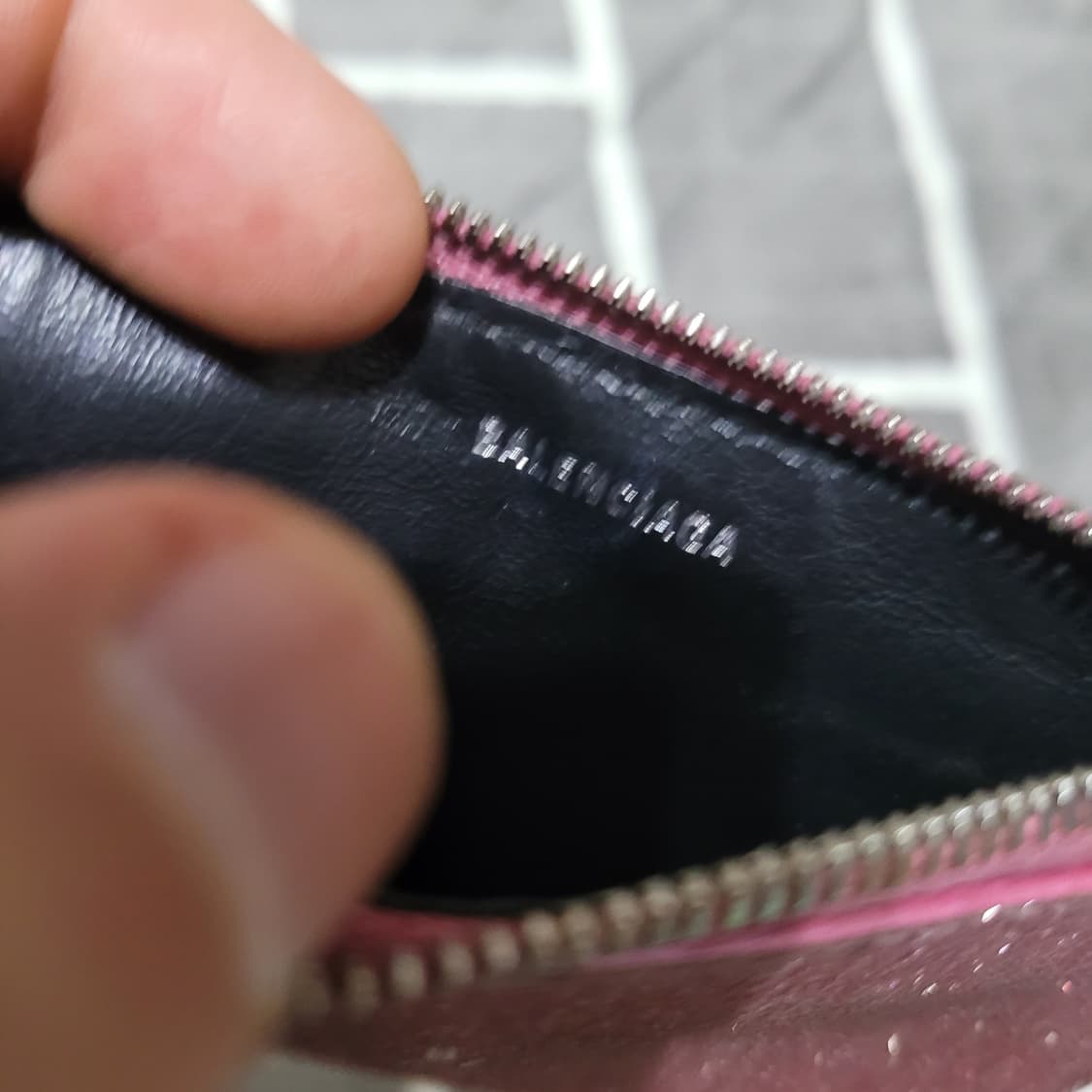 정품 발렌시아가 여성 지퍼 카드지갑 상품이미지5